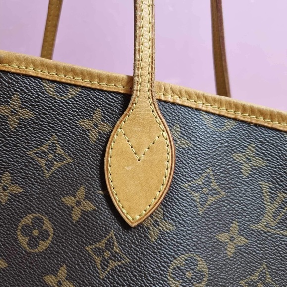 SOLD ‼️Authentic Neverfull GM - Picture 6 of 16